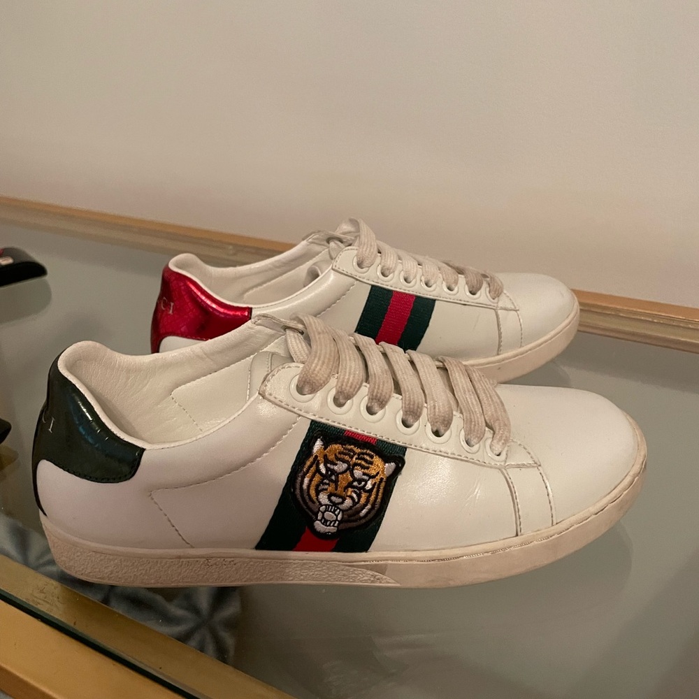 Gucci shoes